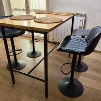Set Tavolo Alto (140x79) con 4 Sgabelli Regolabili