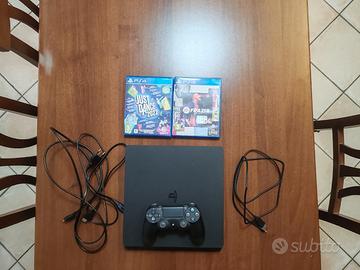 PS4 Slim 500GB + Controller + 2 Giochi | Perfetta