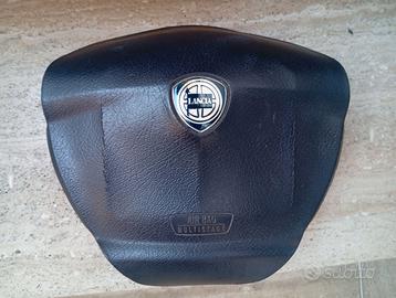Airbag,devio luci, comandi volante