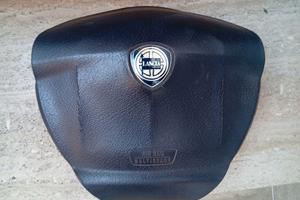 Airbag,devio luci, comandi volante