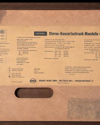 GRUNDIG Stereo Konzertschrank Mandello 4.