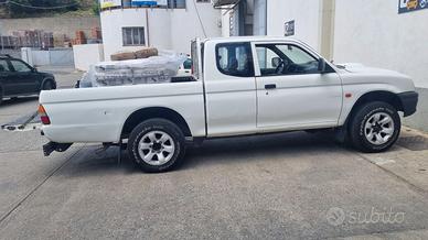 Mirsubishi L200 Pick-Up (1998) - 3 Porte / 4 posti