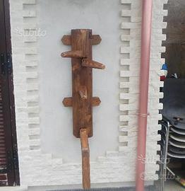 Uomo di legno wooden dummy braccia allineate o sfa