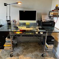 Scrivania acciaio/cristallo con ruote "Elio Zema"