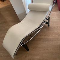CHAISE LONGUE