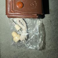 Auricolare vintage per radio a transistor.