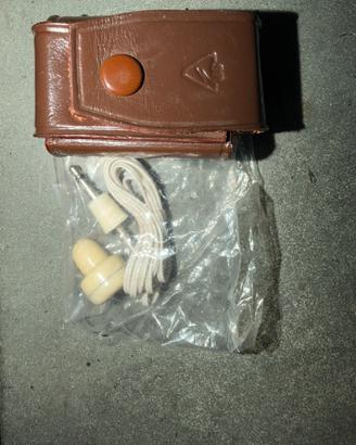 Auricolare vintage per radio a transistor.