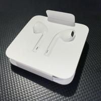 Auricolari Apple con cavo e adattatore