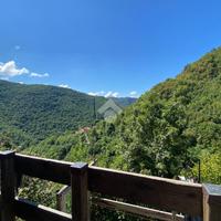 CASA SEMINDIPENDENTE A VALBREVENNA