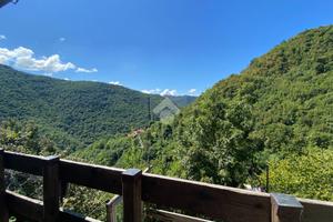 CASA SEMINDIPENDENTE A VALBREVENNA