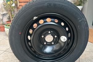 ruota completa nuova 205/60 R16  92H