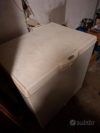 congelatore/freezer a pozzetto  whirlpool