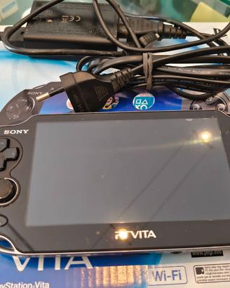 Sony PSVITA pch 1004 + 5 giochi