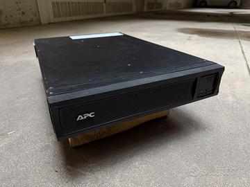 APC Smart-UPS 3000 VA 2700 W