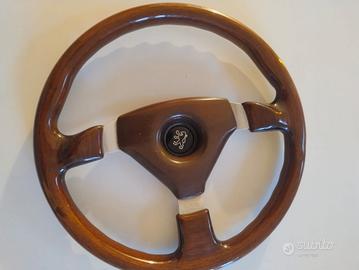 Volante Momo radica vintage