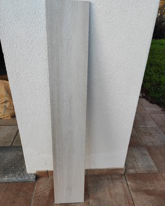 Piastrelle gres effetto legno 