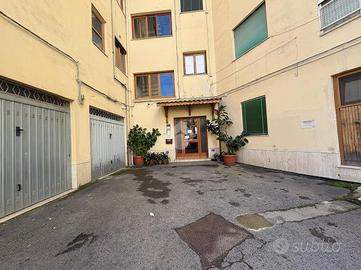 3 LOCALI A VICO EQUENSE