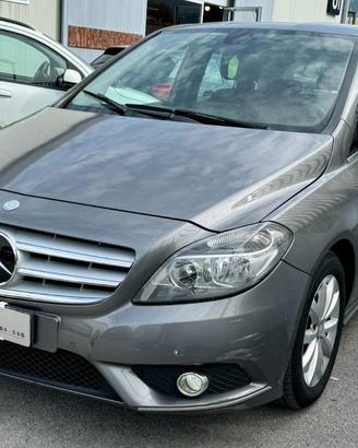 MERCEDES-BENZ B 180 CDI BlueEFFICIENCY Executive