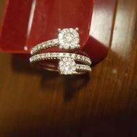 anello stroili petali oro