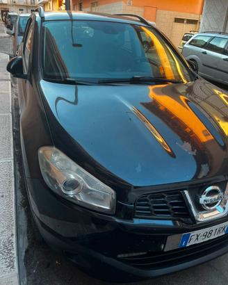 Nissan qashqai 2012 full + doppia camera  e tetto