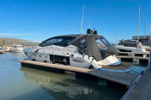 Cranchi M44 HT - 2021