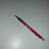 Portamine rosso con decorazioni