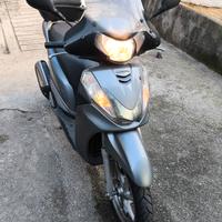 Honda sh300i