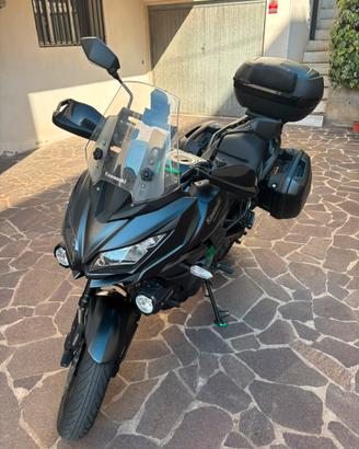 Moto Kawasaki Versys 650 GT