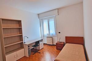 Bella stanza singola per studenti Brescia Nord
