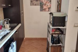 Pomezia trilocale arredato con terrazzo privato e