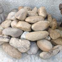 Pietre per aiuole cordoli.