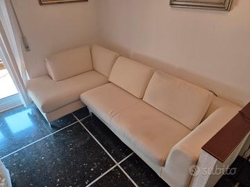Divano angolare  con chaise  longue