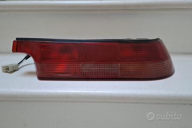 Faro posteriore alfa romeo spider duetto