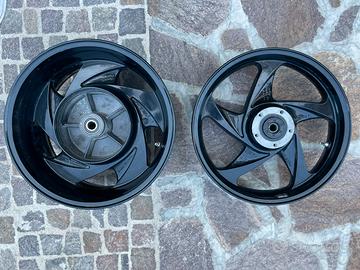 Coppia Cerchi ant./Post. Triumph Rochet 3