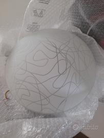 Una plafoniera diametro 30 cm