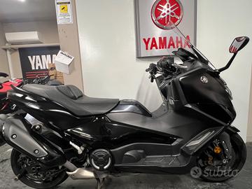 Yamaha TMAX 560
