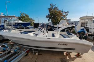 Ranieri Azzurra con Suzuki DF140