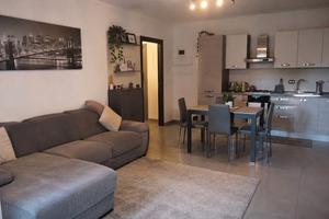 Bilocale con balcone e giardino a Bernareggio (MB)