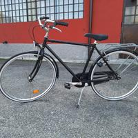 bicicletta uomo nera