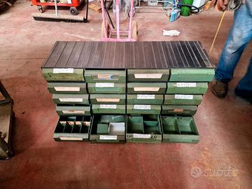 cassettiera da officina in plastica