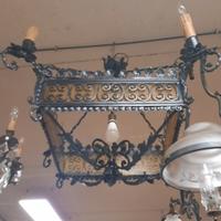 lampadario rustico spagnolo in ferro battuto