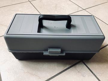 Valigetta per Pesca + retino porta pesci