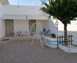 Centro T.lapillo villetta a 50m dalla spiaggia