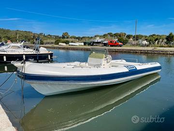 Joker 24 con Mercruiser 5.7 EFI da 260 CV