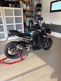 Triumph street triple 765 rs