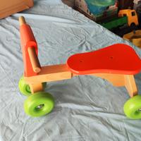 Triciclo in legno 