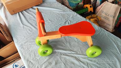 Triciclo in legno 
