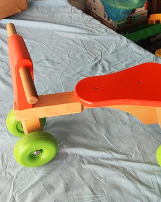 Triciclo in legno 