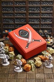 Adventurer Box – Porta Dadi e Miniature