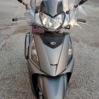 Kymco People 300GT